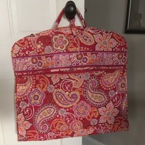 Beautiful Vera Bradley garment bag. NWOT